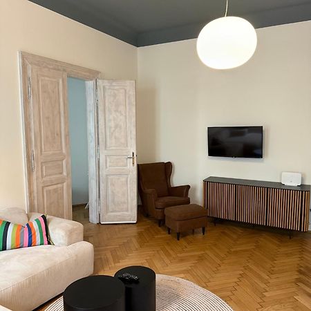 Premium Apartment In Altstadtnaehe Graz Exterior photo