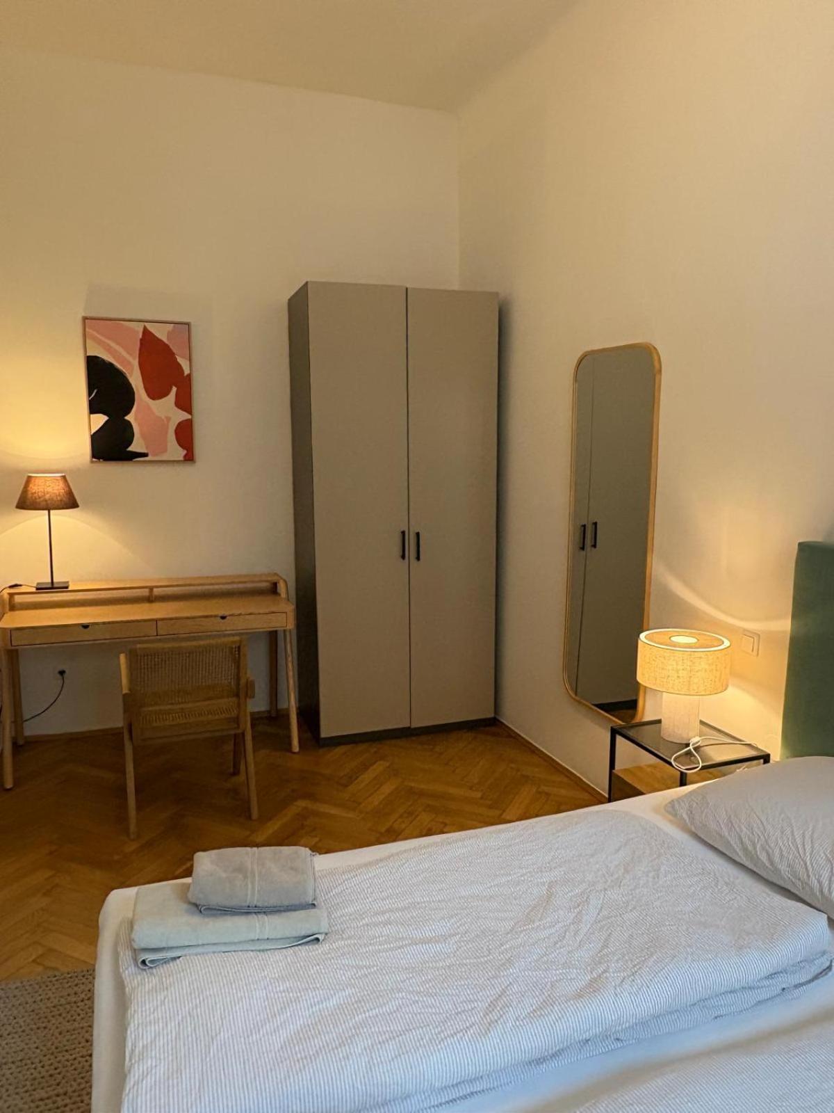 Premium Apartment In Altstadtnaehe Graz Exterior photo